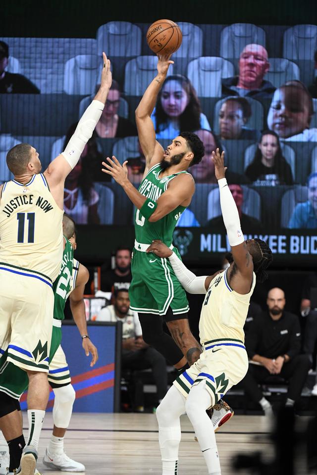 对前锋的要 对前锋的要